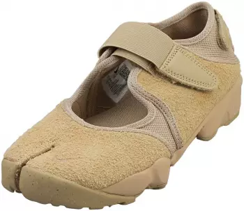 Nike Air Rift Lowtop braun