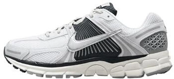 Nike Zoom Vomero 5 weiß/armory navy
