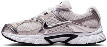 Nike V5 RNR white/black/vast grey/college grey