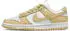 Nike Dunk Low Team Gold gelb