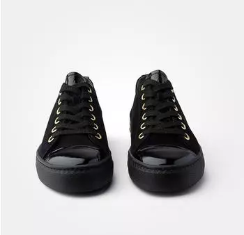 Paul Green Super Soft Pauls (4977) schwarz – Robuste Gummisohle mit strukturiertem Profil