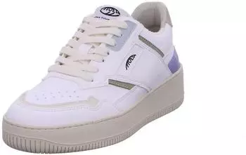 MoEa Sneaker Origin all in daylight
