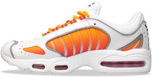 Nike Air Max Tailwind IV Women black/university gold/white