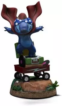 Iron Studios Disney Classics Stitch Laundry Art Scale 1/4 Statue (19cm)
