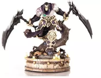 First4Figures Darksiders Death Statue aus Harz