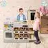 Mamabrum Holz-Kaufladen mit Kasse, Fast-Food-Theke, Kaffeemaschine, Ofen & Kühlschrank, 106 Zubehörteile