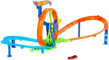 Hot Wheels Track Set Launch and Loop Playset & 1:64 Scale Die-Cast Vehicle Crash Area on Figure 8 Track with Loop-Kicker Booster JBX65