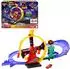 Mattel Celebration Raceway Spielset mit leuchtenden Lightning McQueen, Loop & Kicker (JMT57)