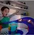 Mattel Celebration Raceway Spielset mit leuchtenden Lightning McQueen, Loop & Kicker (JMT57)