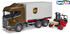 Bruder Scania Super 560R UPS Logistik-LKW mit Mitnahmestapler (03582)