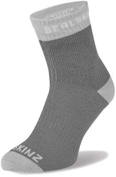 SealSkinz Wretham Socken grau