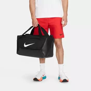 Nike Brasilia 9.5 (DM3976) black/black/white – Die Nike Brasilia 9.5 (DM3976) black/black/white: Ihre ideale Trainingstasche