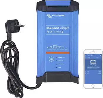 Victron Blue Smart IP22 Ladegerät 12/15 (BPC122042002)