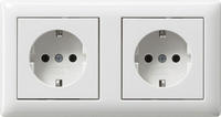 Gira 492227, Gira 492227 Abdeckung f&uuml;r SCHUKO-Steckdose mit Klappdeckel System...