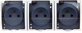 BP Fala 3-fache Aufputz-Steckdose IP44, transparent, weiß (GNH-3HZ/00)