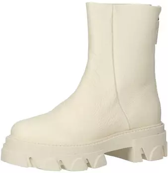 Steve Madden Maryann Bootie ecru