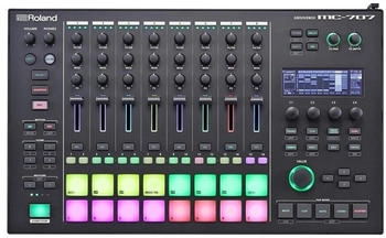 Roland MC-707 Groovebox