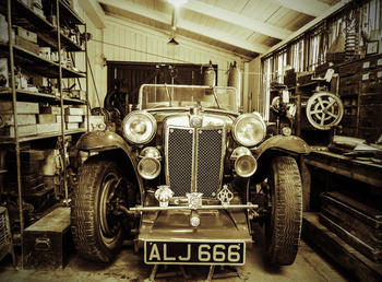 PaperMoon Vintage Sports Car 350 x 260 cm