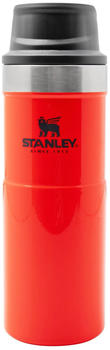 Stanley Classic Trigger-Action Travel Mug 0,47l orange