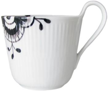 Royal Copenhagen Black Fluted Mega Tasse mit hohem Henkel 33cl