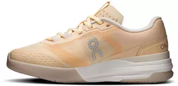 On THE ROGER ADV Pro Clay Court Shoe beige/apricot