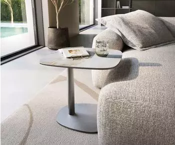 DeLife Edge Boot Beistelltisch Keramik Onyx Pearl, Edelstahl geb&uuml;rstet, 50x50cm (46080)