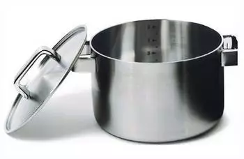 Le Creuset Signature Bräter rund 22 cm schwarz