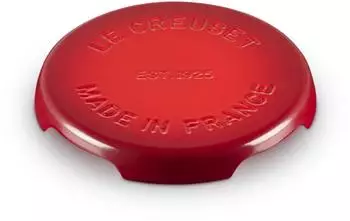Le Creuset Untersetzer Signature aus Gusseisen Kirschrot Ø 22 cm