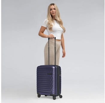 Pactastic Collection 04 4-Rollen-Trolley 55 cm (P12385) purple metallic – Durchdachtes Design für optimale Organisation