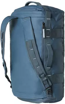 The North Face Base Camp Voyager Duffel 32L (52RR) granite grey/frost grey – Wasserabweisendes Polyester schützt Gepäck bei wechselndem Wetter