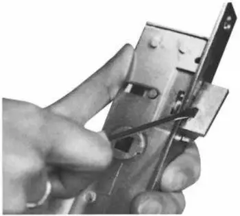Bever & Klophaus Rohrrahmen-Einsteckschloss 1004 PZ 8mm Entfernung 92mm verzinkt (1004)