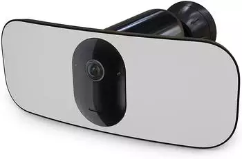 Arlo Pro 3 Flutlicht-Kamera (FB1001B)