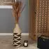 Xtradefactory Raya Bodenvase Stroh, natur/schwarz, 60cm (10003876;0)