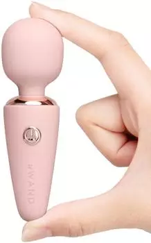 Le Wand Wiederaufladbares Massageger&auml;t im Taschenformat Rosa