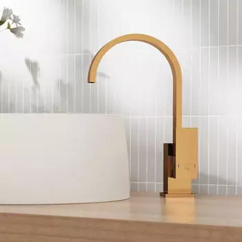Steinberg Serie 135 Einhebel-Waschtischarmatur L-Size mit Ablaufgarnitur, Rotgold (135 1501 RG)