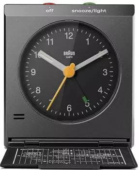 Braun BC05 Klassischer analoger Reisewecker, schwarz (BC05B)