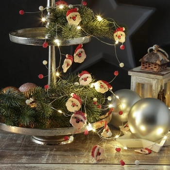 Marelida LED Drahtlichterkette Nikolaus - 20 warmweiße LED - L: 1,9m - Timer - Batteriebetrieb - weiß, rot