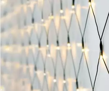 Spetebo LED Lichternetz 300 x 300 cm mit 240 LEDs warmweiß (20862)