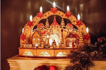 Hellum Winterliches Dorf mit Seiffener Kirche 46cm (525038)