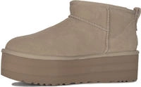 Ugg - Plateaustiefeletten - W Classic Ultra Mini Platform Sand f&uuml;r Damen aus...