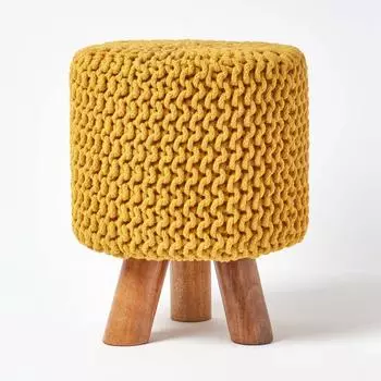 Homescapes Hocker gestrickt Baumwolle mit Holzbeinen, senfgelb