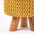 Homescapes Hocker gestrickt Baumwolle mit Holzbeinen, senfgelb