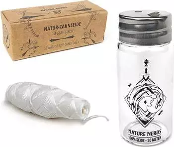 Nature Nerds Natur-Zahnseide im Glasflakon, gewachst mit Candelilla